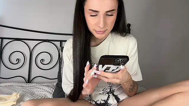 Kim Oberlin  online show from 03-28-26, 11:10