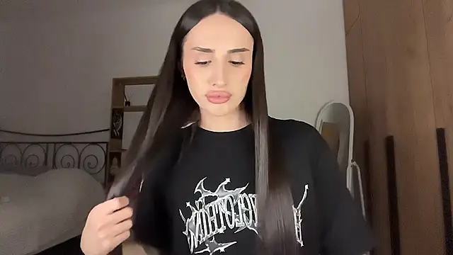 Kim Oberlin  online show from 04-08-26, 09:04