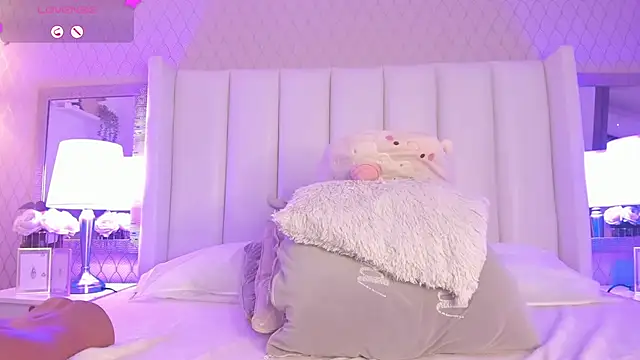 SophiaSmiiths  online show from 02-27-25, 02:10