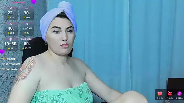 Snapshot of JaneLaJewel chatting on 09-17-25, 05:47 JaneLaJewel online show from 09-17-25, 05:47