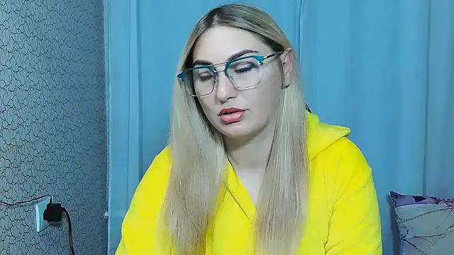 Snapshot of JaneLaJewel chatting on 09-22-25, 06:21 JaneLaJewel online show from 09-22-25, 06:21