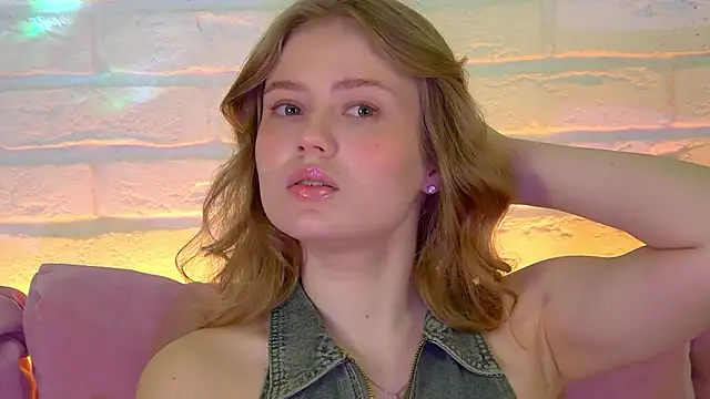 SelinSwarovski online show from 11-15-25, 04:25