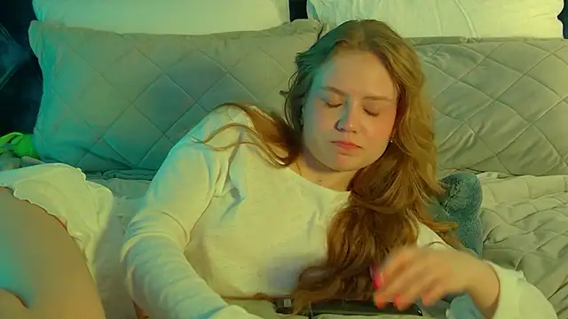 SelinSwarovski online show from 03-26-26, 04:29