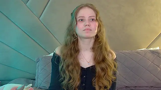 SelinSwarovski online show from 06-12-26, 04:17