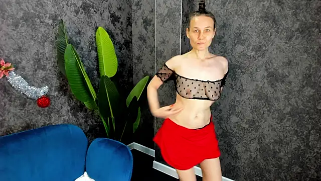Lillian White online show from 01-02-25, 04:20
