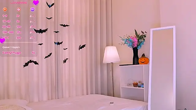 Melissa Mone online show from 10-25-25, 05:15