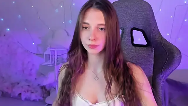 AveAngela online show from 12-30-24, 09:27