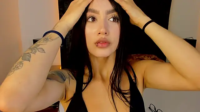 Snapshot of NataGarcia chatting on 11-05-25, 03:56 NataGarcia online show from 11-05-25, 03:56