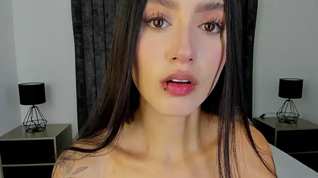 Snapshot of NataGarcia chatting on 12-16-25, 03:28 NataGarcia online show from 12-16-25, 03:28