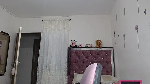 Snapshot of jaky_reyes chatting on 03-22-25, 01:43 jaky reyes online show from 03-22-25, 01:43