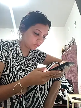 Snapshot of jaky_reyes chatting on 10-16-25, 02:12 jaky reyes online show from 10-16-25, 02:12