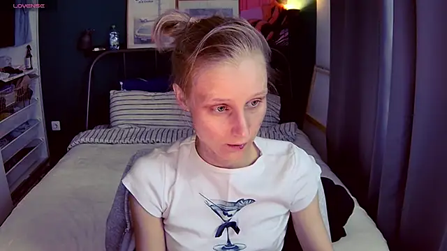 Snapshot of KatiKate chatting on 06-16-26, 03:14 KatiKate online show from 06-16-26, 03:14