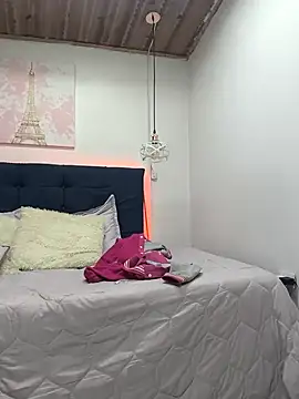 ShyVibes  online show from 02-08-25, 12:17