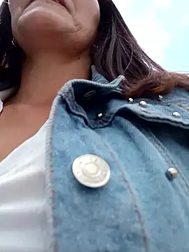 celeste-30  online show from 09-13-25, 03:34