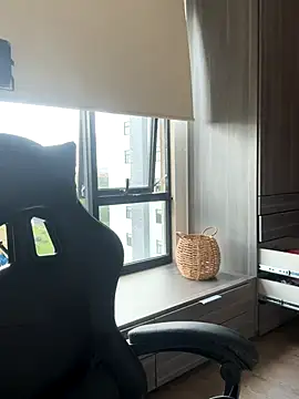 Snapshot of SophieRaily_ chatting on 09-18-25, 07:49 SophieRaily online show from 09-18-25, 07:49