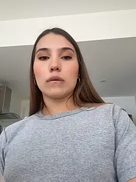 Snapshot of SophieRaily_ chatting on 10-02-25, 06:59 SophieRaily online show from 10-02-25, 06:59