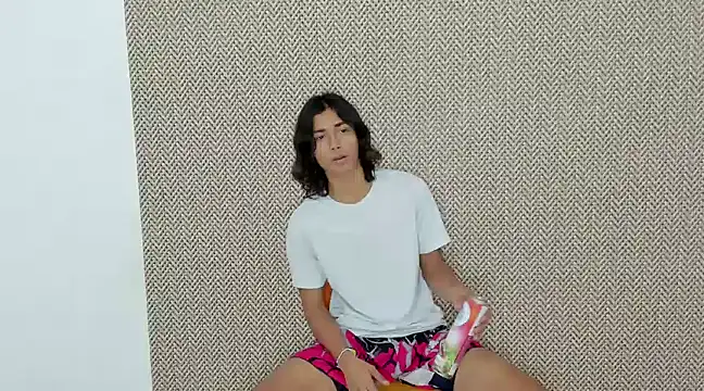 mckensy sexxx18 online show from 12-07-24, 05:53