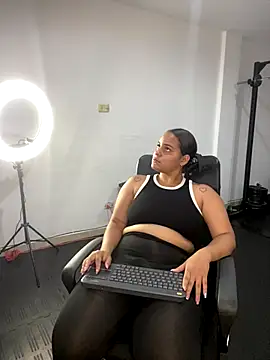 Violetrousse online show from 09-15-25, 07:25