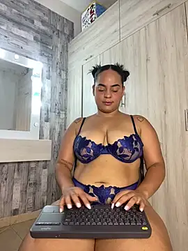 Violetrousse online show from 12-13-25, 08:47