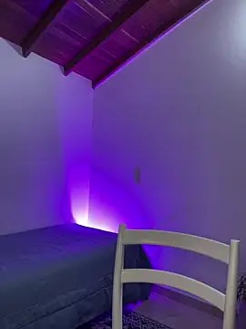 Blancanievess online show from 12-21-25, 11:45