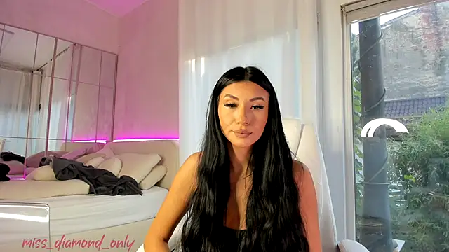 Snapshot of missdiamond_ chatting on 10-20-25, 06:25 missdiamond online show from 10-20-25, 06:25