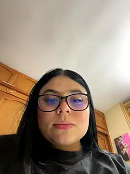 alissonfernandez  online show from 10-25-25, 08:36