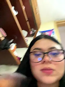 alissonfernandez  online show from 01-18-26, 06:44