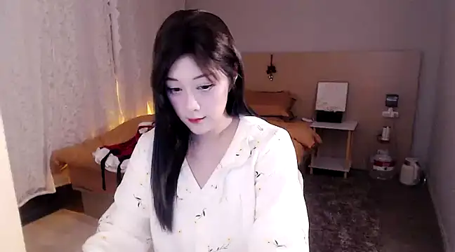 Snapshot of puppy-mango chatting on 12-24-24, 02:33 puppy-mango online show from 12-24-24, 02:33