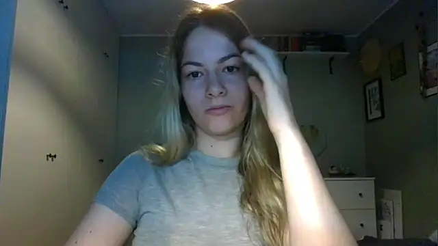 Snapshot of ROSIEx_sweet chatting on 09-15-25, 06:46 ROSIEx sweet online show from 09-15-25, 06:46