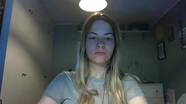 Snapshot of ROSIEx_sweet chatting on 09-16-25, 06:47 ROSIEx sweet online show from 09-16-25, 06:47