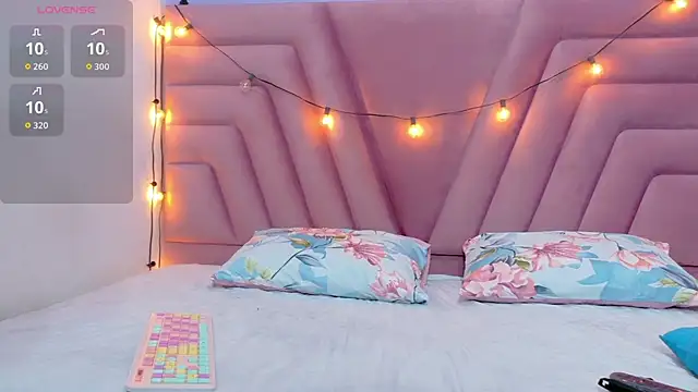 hornybarelylegalgirl online show from 10-29-25, 12:40