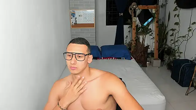 Snapshot of Travis_bakers chatting on 01-23-25, 12:04 Travis bakers online show from 01-23-25, 12:04