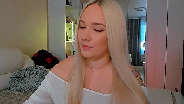 1AlexaGoddess3 online show from 09-26-25, 05:33