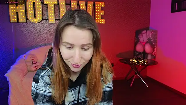 Snapshot of AliceBYKiss chatting on 12-09-24, 12:19 AliceBYKiss online show from 12-09-24, 12:19