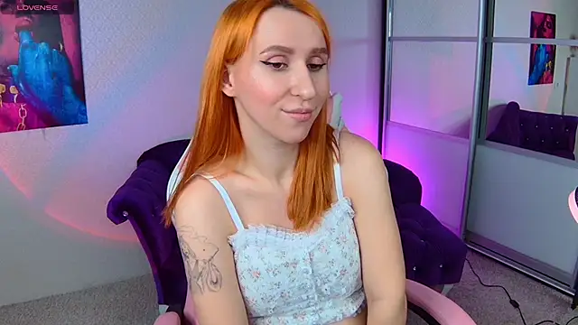 Snapshot of AliceBYKiss chatting on 01-30-25, 09:25 AliceBYKiss online show from 01-30-25, 09:25