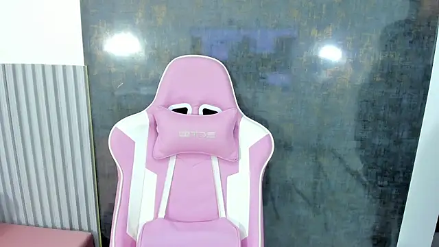 lana boomer online show from 09-11-25, 08:31