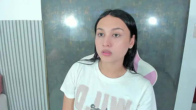 lana boomer online show from 02-05-26, 08:13