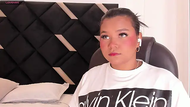 Carolina Evanss online show from 12-04-25, 03:38