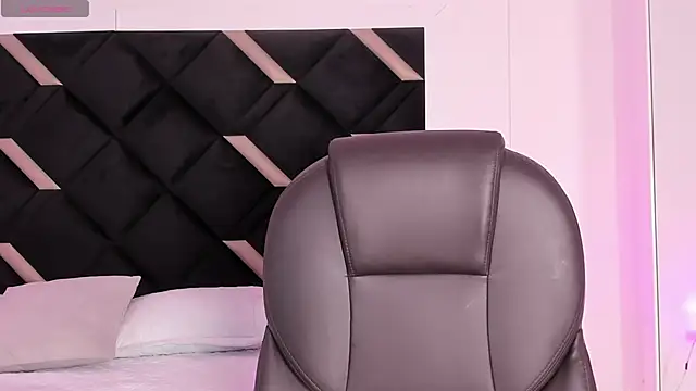 Carolina Evanss online show from 03-28-26, 04:01