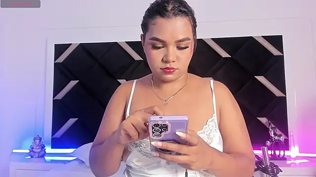Snapshot of Carolina_Evanss chatting on 07-22-26, 04:15 Carolina Evanss online show from 07-22-26, 04:15
