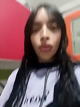 Snapshot of dholcee chatting on 03-08-25, 11:16 dholcee online show from 03-08-25, 11:16