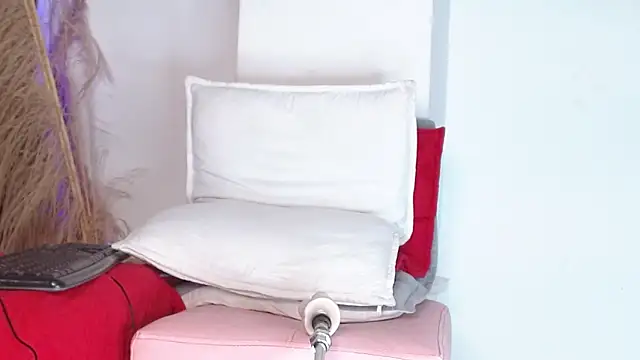 ViolettBrowns online show from 09-13-25, 01:11