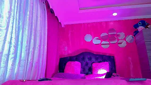 TiffanyMackensyy online show from 03-07-26, 01:46