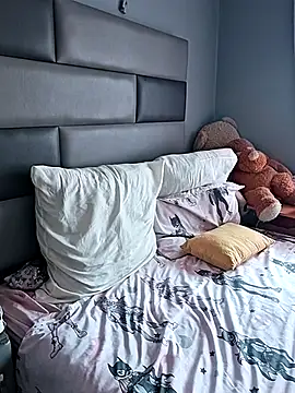 identity121710 online show from 11-27-25, 12:40