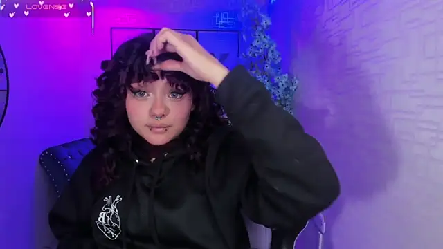 Theia moon online show from 09-16-25, 01:01