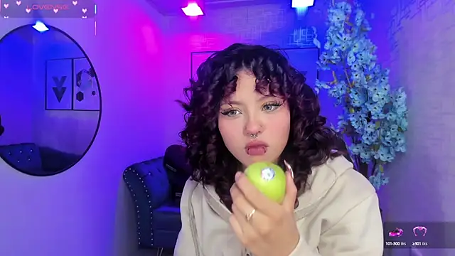 Theia moon online show from 09-17-25, 01:02