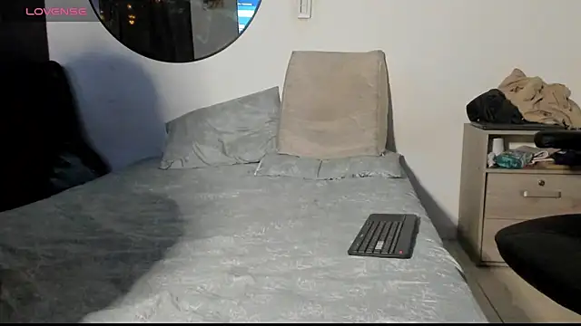 AshleyandTyler online show from 12-20-25, 01:02