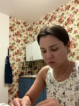 Snapshot of MiraMiss chatting on 05-25-26, 05:19 MiraMiss online show from 05-25-26, 05:19