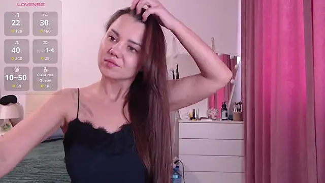 Snapshot of MiraMiss chatting on 07-09-26, 10:41 MiraMiss online show from 07-09-26, 10:41