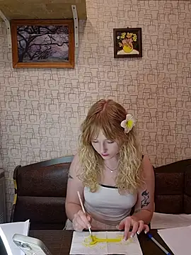 Snapshot of lola__banny chatting on 10-22-25, 03:45 lola  banny online show from 10-22-25, 03:45